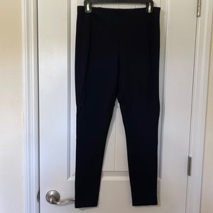 Intro Love the Fit Black Leggings. Size Small.